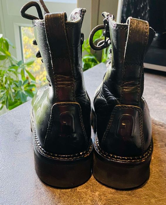 Черни боти Furla