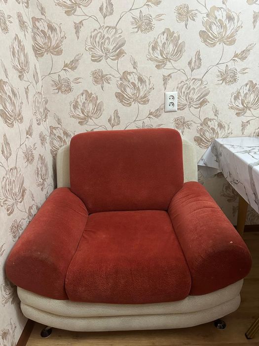 Диван комплект красный цвет