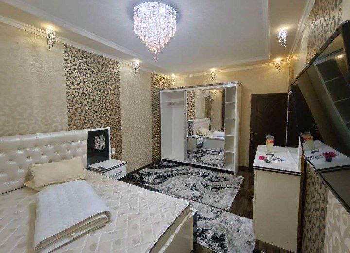 Аренда квартиры 2х ком Юнусабад-13 квартал кафе Анжир