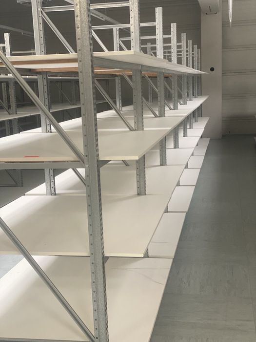 Стелажи метални палетни стелажи