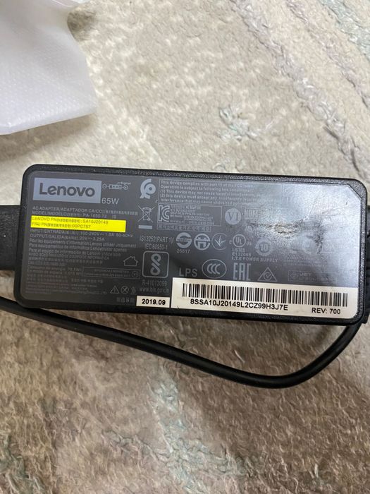 Почти новый Моноблок без корпус и экран сломан i3 8100