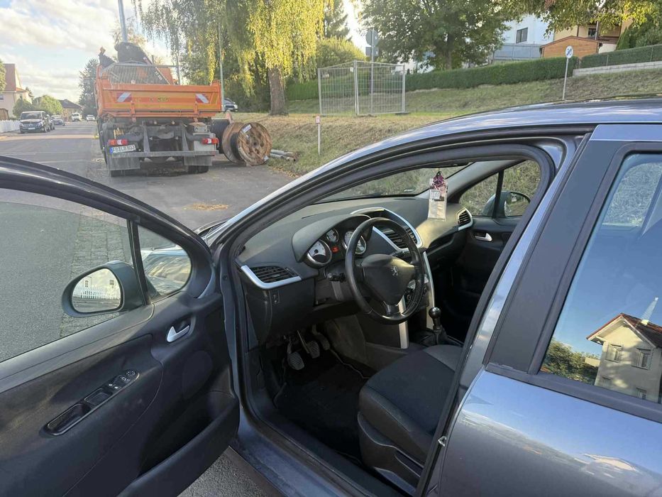 Peugeot 207-14i-2011