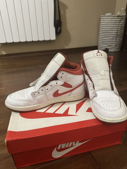 Air Jordan 1 mid