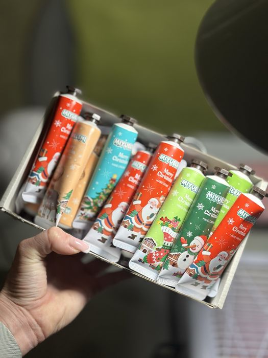 Коледни подаръчни кремове