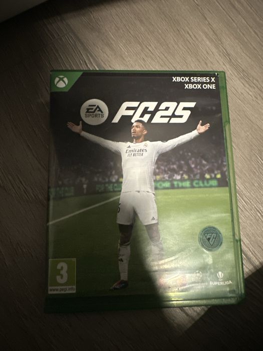 FIFA 25 de vanzare