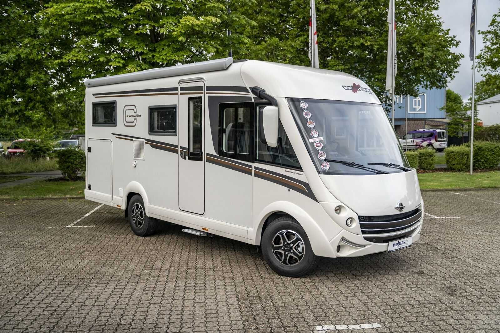 Dometic RML10.4T – чисто нов хладилник, свален от кемпер Carthago