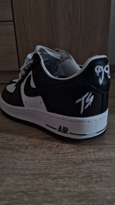 Air Force 1 Low Terror Squad / Black Marimea 42