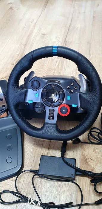 Gaming Volan Logitech G29 Volan+pedal+schimbător+adapter 

Funcționeaz