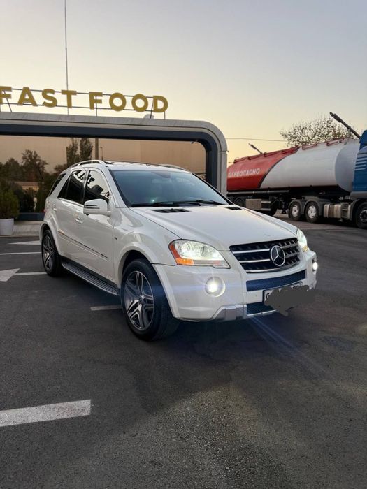 Mercedes-Benz ML 500