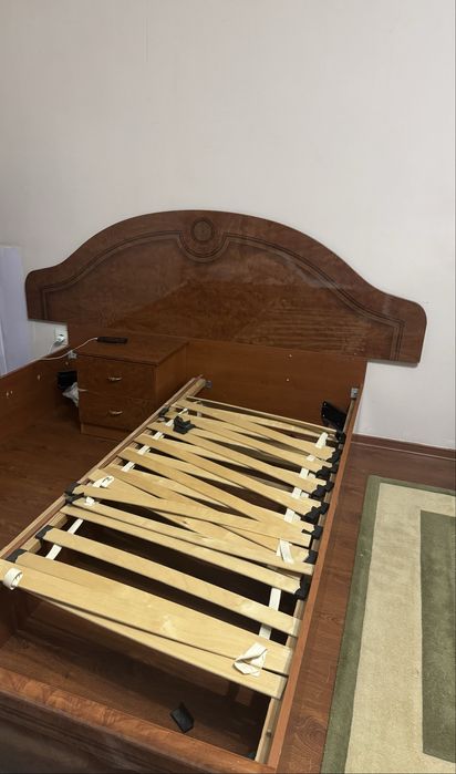 Продается кровать 160х200