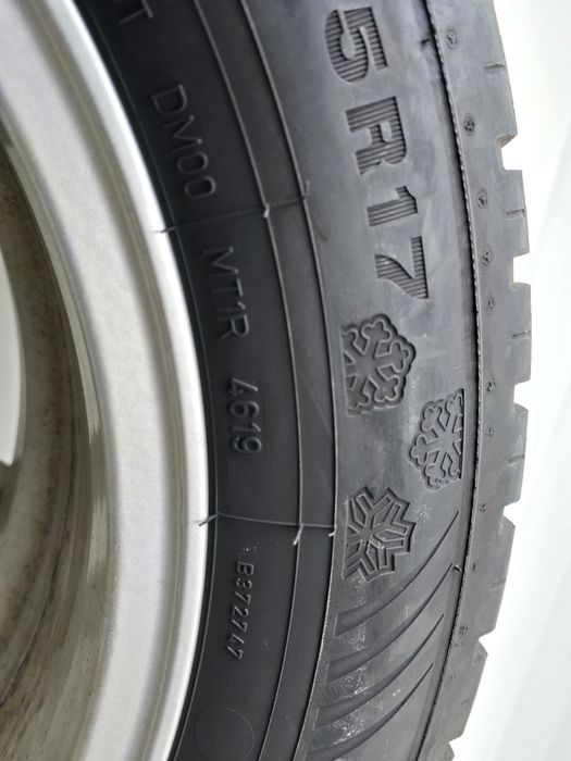 4 Броя 225/55/17 Dunlop 2x6mm 2x5mm