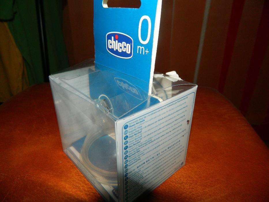 Tetine anticolici bebe silicon moale, de la Chicco, NOI