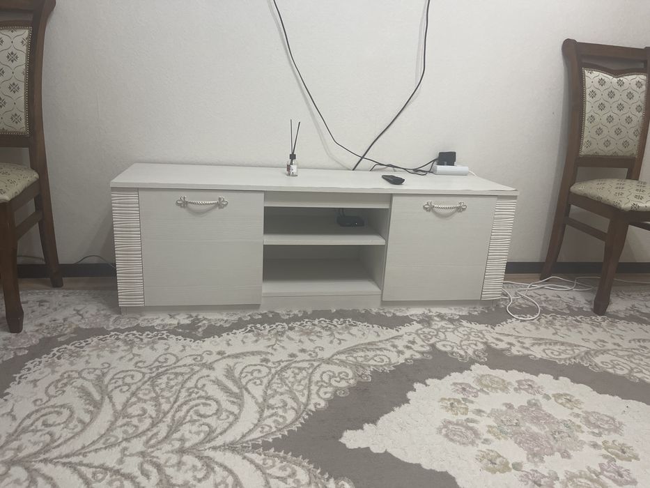 Продам тумбу б/у есть минусы