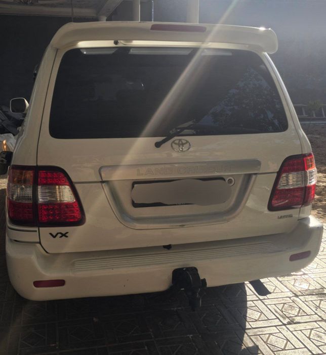 Toyota land cruiser 100