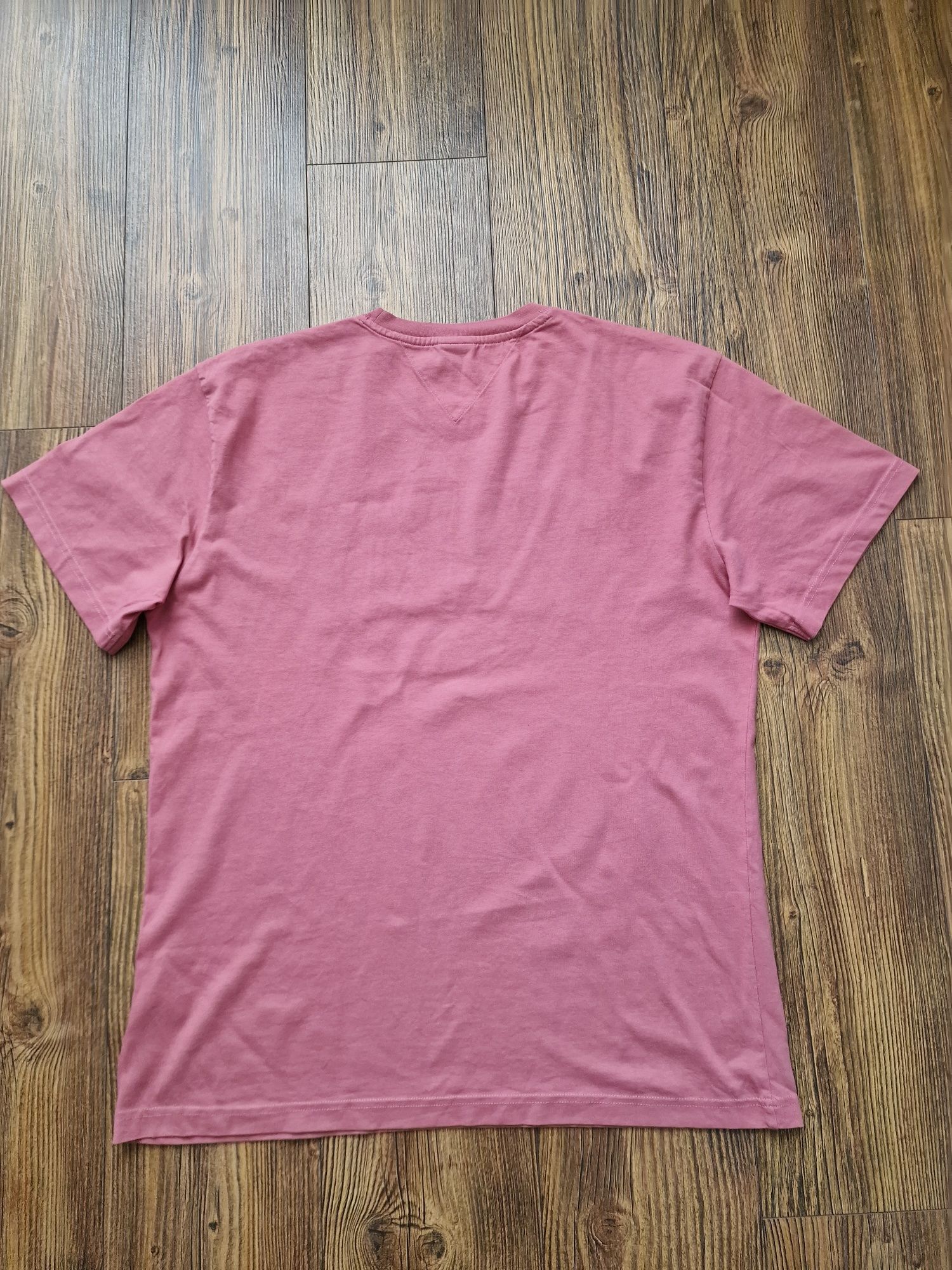 Страхотна мъжка тениска TOMMY HILFIGER размер L / XL