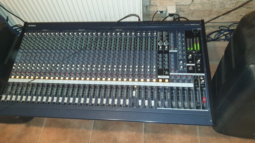 Mixere Yamaha Mg32/14fx/Samson Txm20 2x500w/Behringer Ddm4000/1204Fx