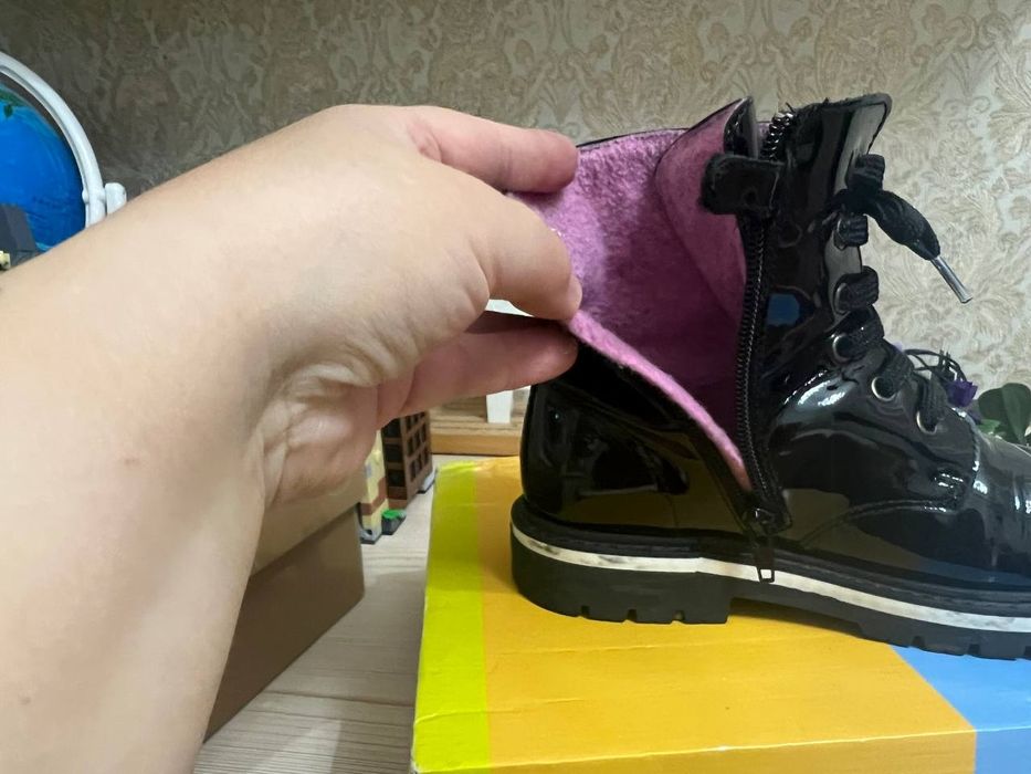 Продам   ботинки