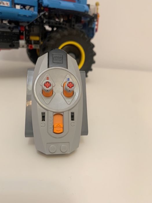 Lego 42070 Camion de remorcare 6x6