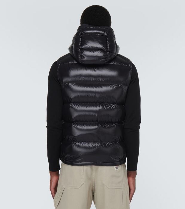 Moncler елек черен original NFC tag