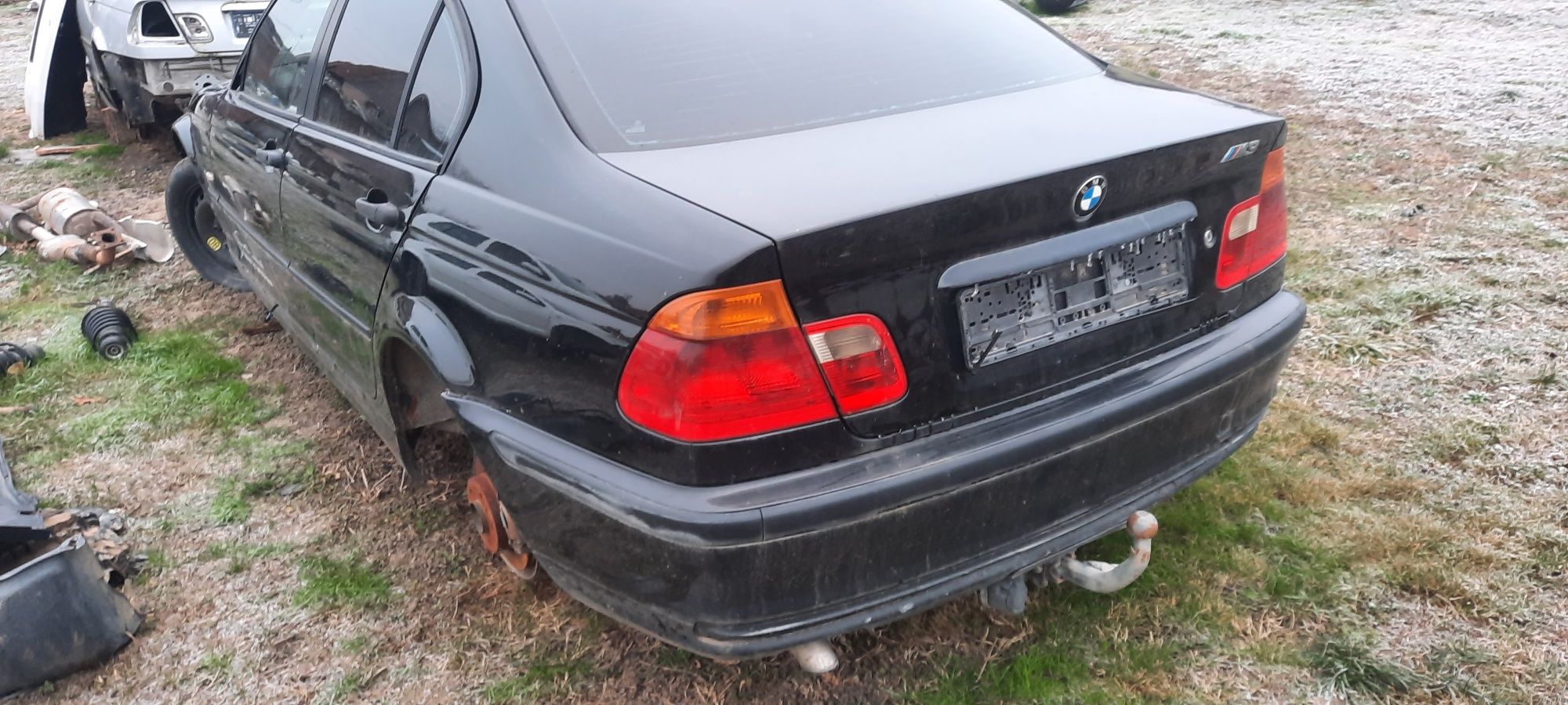 Aripa capota bmw e46 nfl pe negru și gri