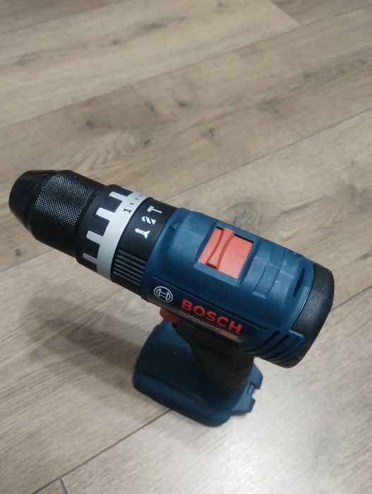 Filetante Bosch GSB 18V-45 cu percuție