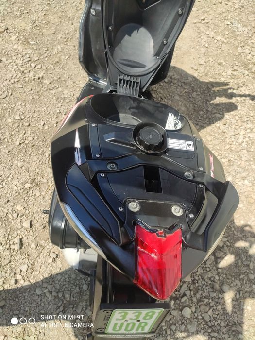Aprilia 50 SR cu răcire pe apă .