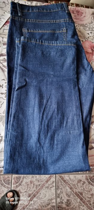 Blugi Jeans Wear