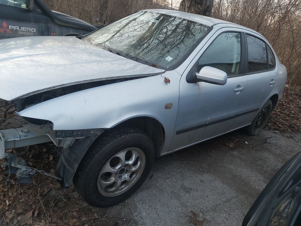 Сеат Толедо 1.9 TDI  90 к.с 2001 година