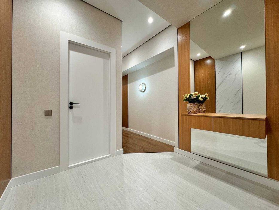 СДАЕТСЯ 2-ком кв около Посольства США / 4-квартл / Xon Saroy