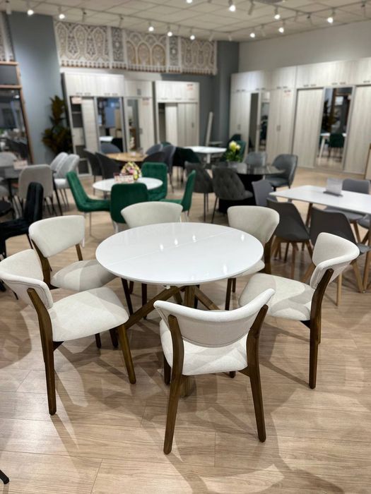 Стол стул круглый