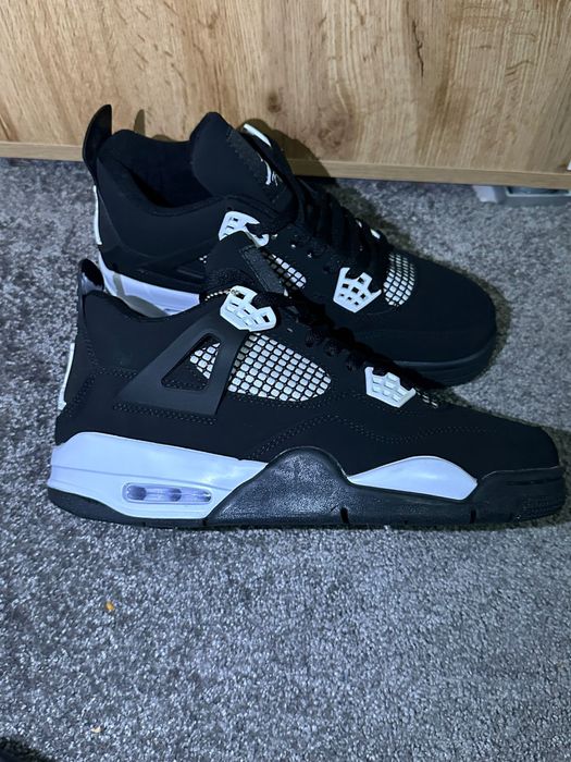 Air Jordan 4 Retro White Thunder