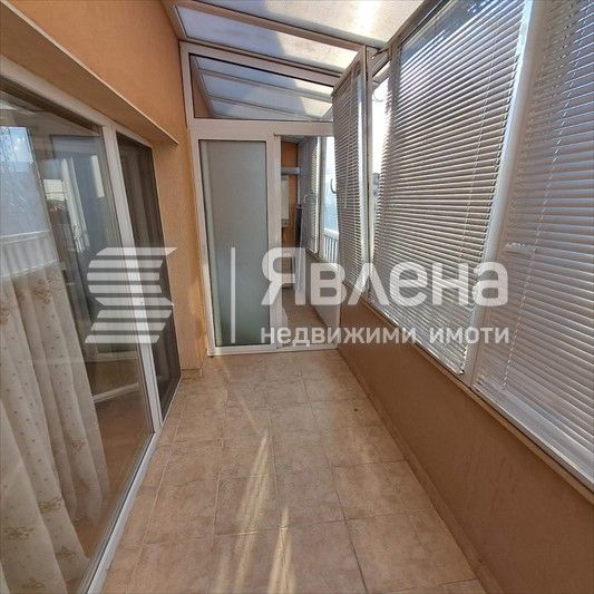 Продава се Тристаен апартамент в Варна, Гръцка махала - 120 кв.м за 2913 €/кв.м - Снимка #8