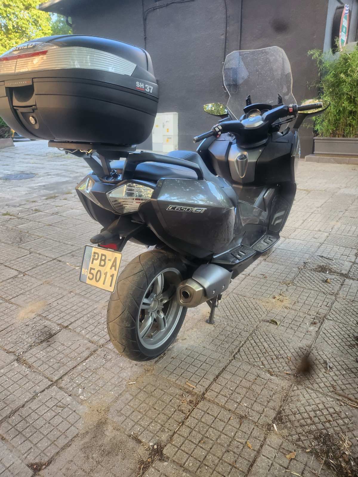 Мотоциклет скутер БМВ  650
