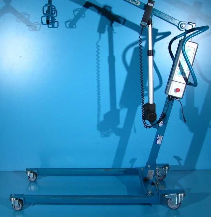 Macara pentru ridicarea si transportul pacientilor Aks Foldy