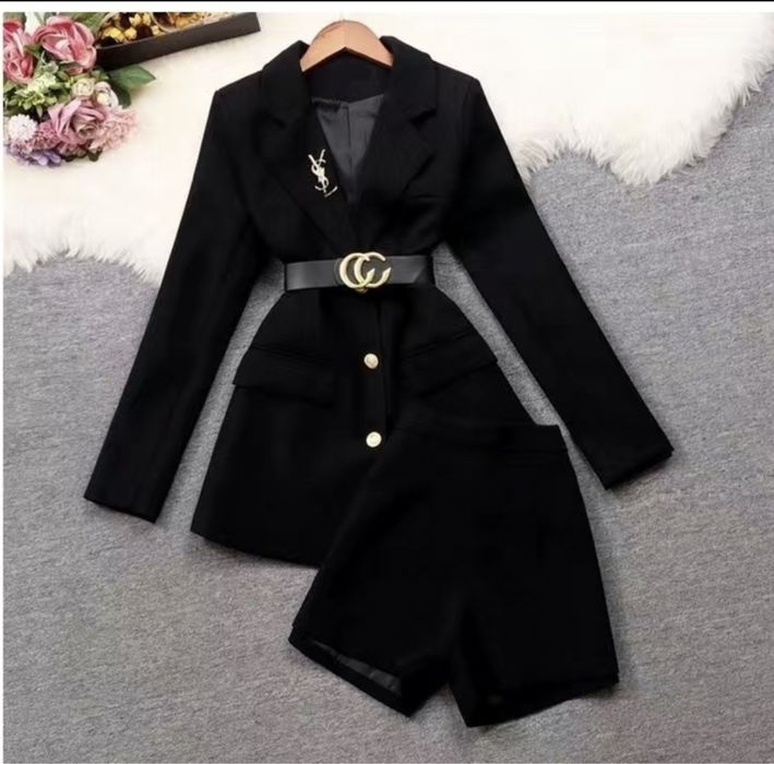 Пиджак и шорты 7500