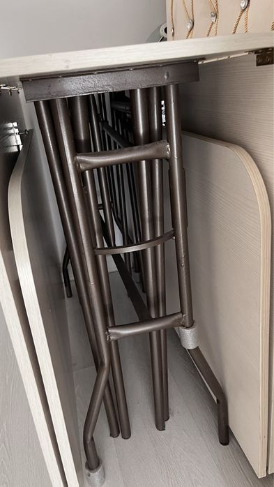 3метр стол сатамын! Почти новый