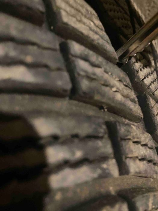 Зимни гуми с джанти 235/60 R18