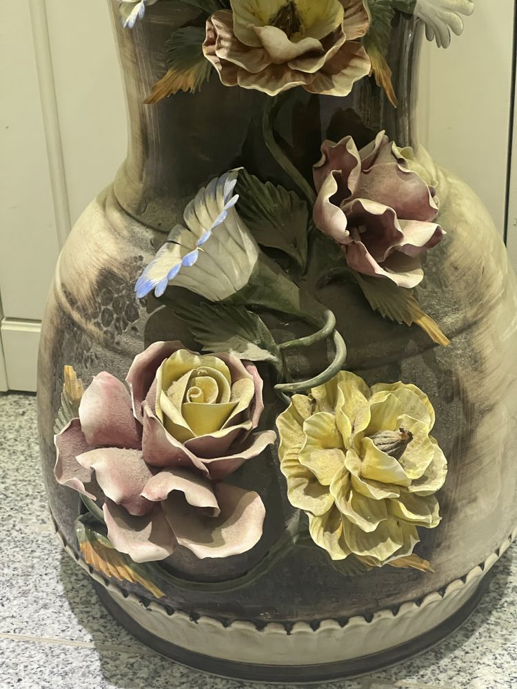 Огромна ваза Capodimonte 56 см