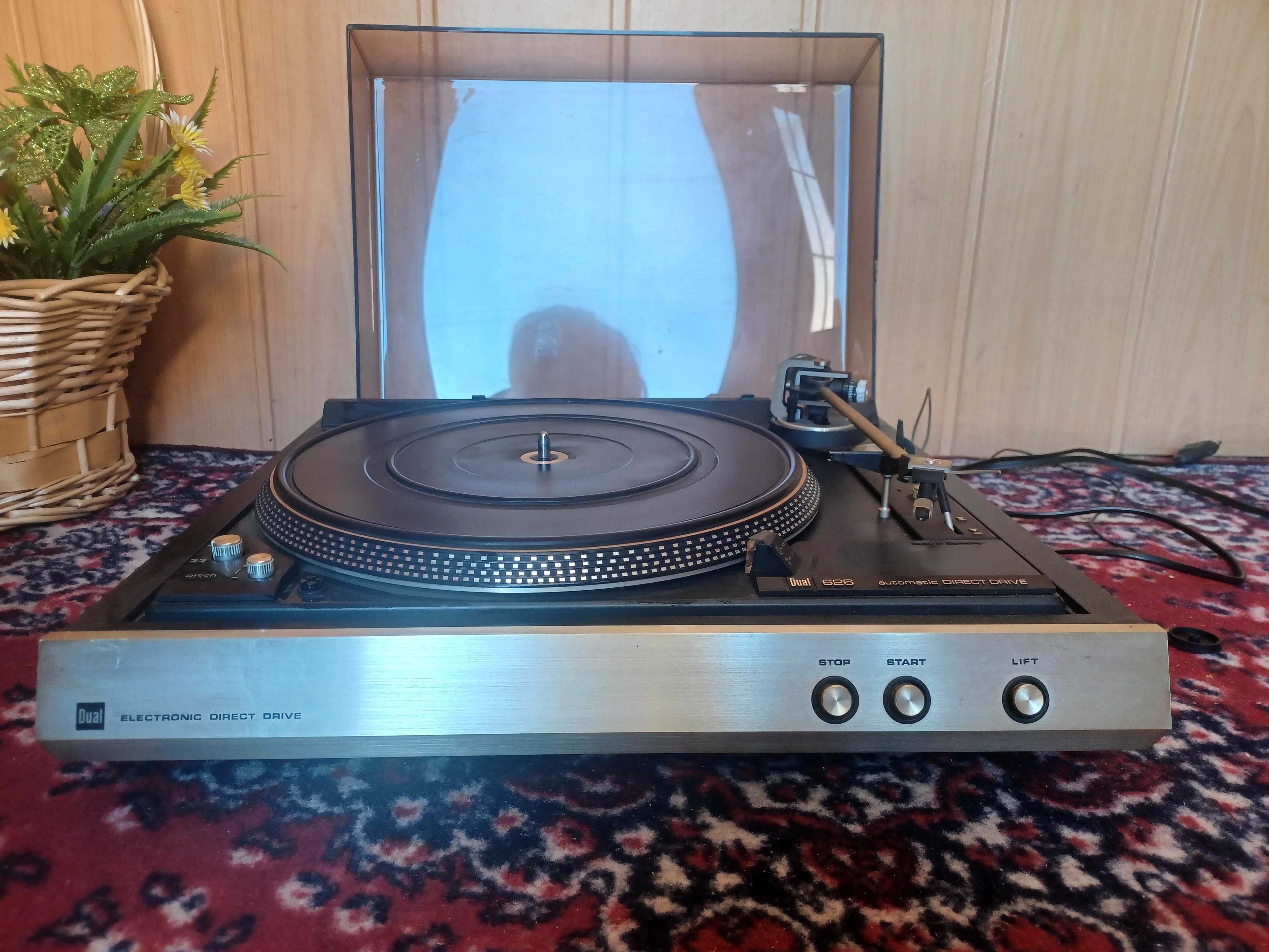 Грамофон Dual CS626