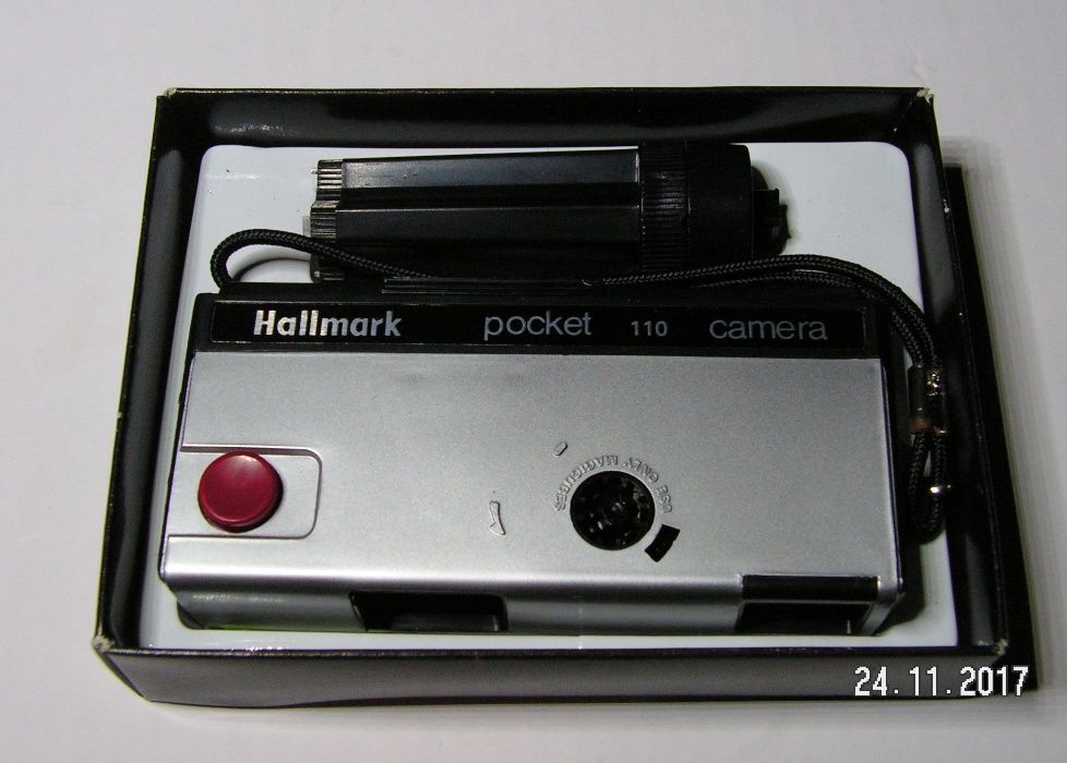 Aparate foto cu film, de colectie Hallmark Pocket 110