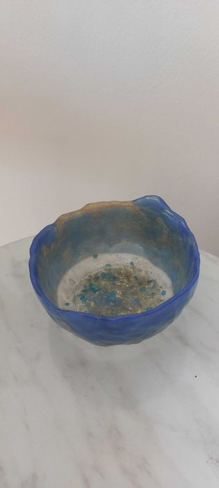 Фруктиера от епоксидна смола