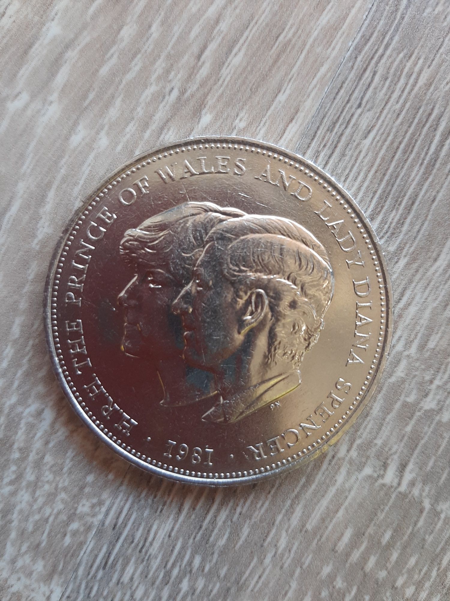Moneda de argint Printul Charles si Lady Diana