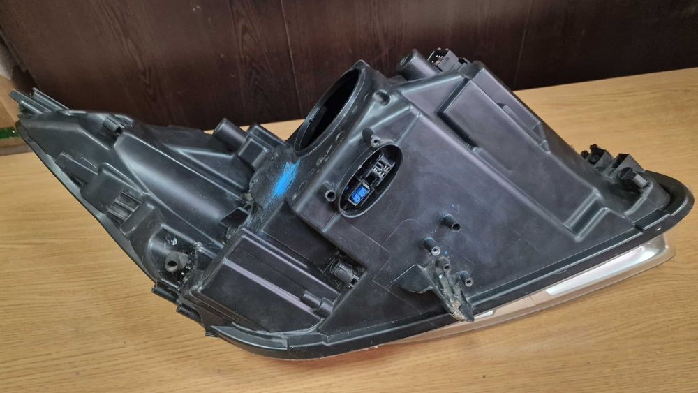 Opel Insignia Опел Инсигния ляв ксенон фар bi-xenon far lyav 2008-2013