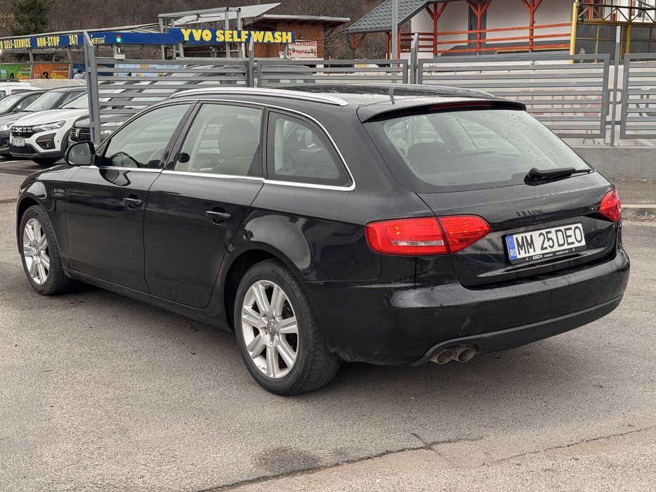 Audi A4 B8 2.0 TDI DSG 140cp fara avarii