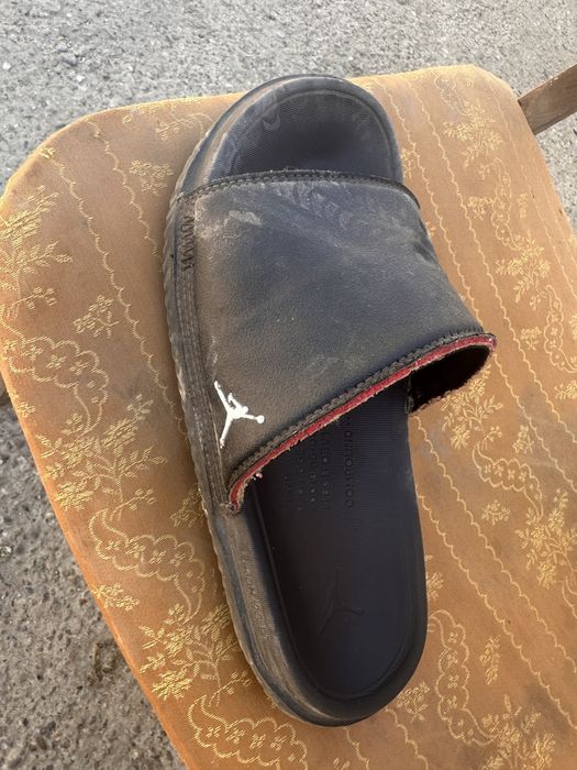 Vand papuci jordan