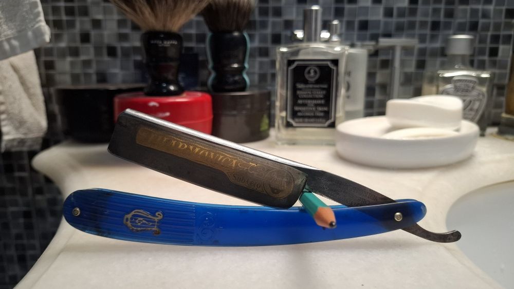 Brice de ras barbierit