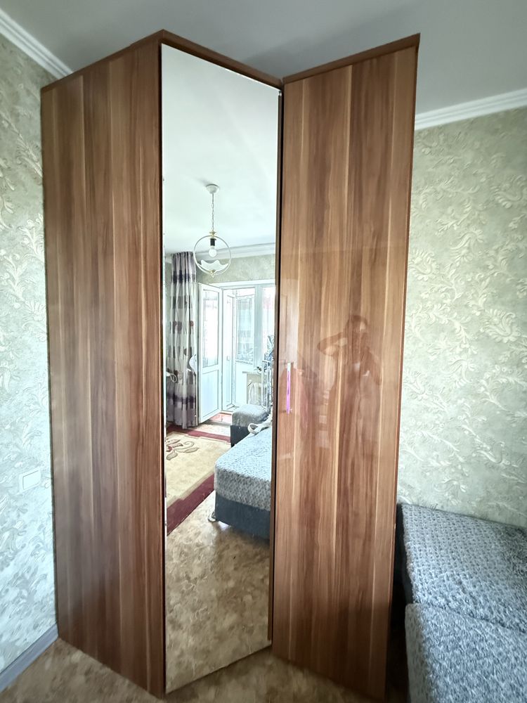 Продам гприхожую и шкаф