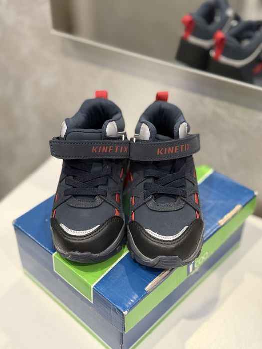 Боти Kinetix нови 24 номер