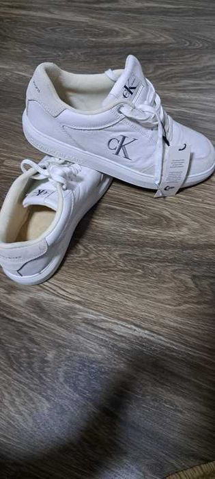 Adidasi Calvin Klein 43