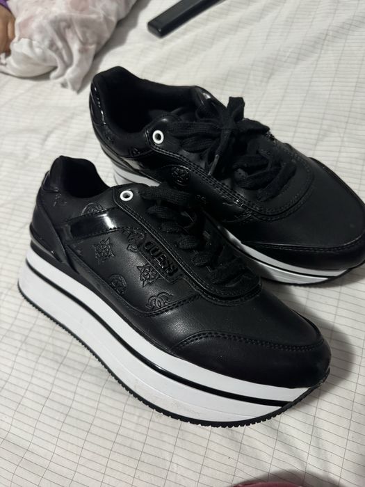Дамски обувки Guess